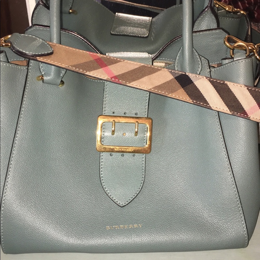 GENTLY USED AUTHENTIC BURBERRY BAG